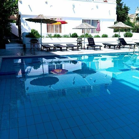 Saint Konstantin Beach Apartments Stegna Exterior photo